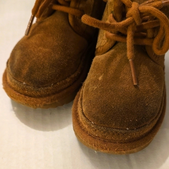 UGG Neumal II Chukka Tan Suede Toddler Boots sz 8 - Picture 6 of 10